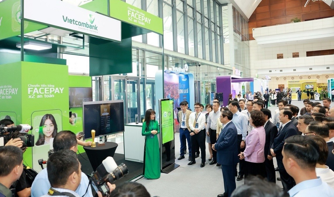 Thủ tướng Phạm Minh Chính: Giải pháp, sản phẩm dịch vụ ngân hàng Việt Nam không thua kém các nước trên thế giới