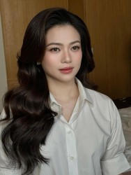 Sao Việt: Diễn viên Kiều Anh thanh lịch, trẻ trung với sơ mi trắng