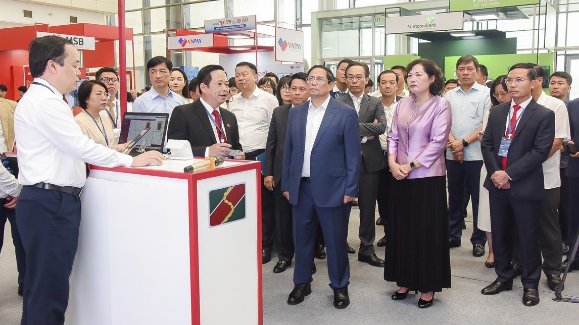 agribank trinh dien 6 dich vu vuot troi tai su kien chuyen doi so nganh ngan hang nam 2024