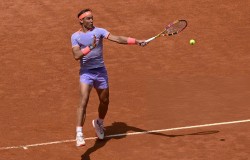 Rafael Nadal dừng chân ở vòng 2 Rome Masters