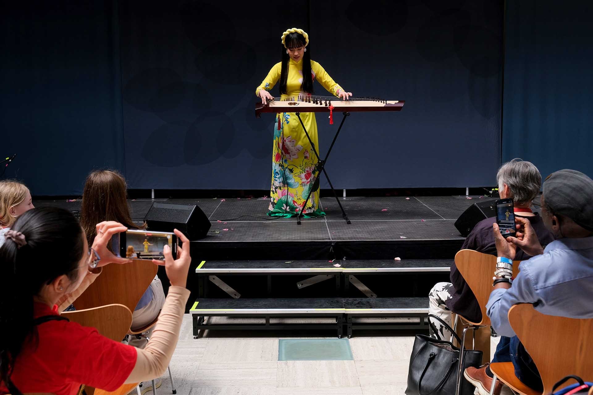 Việt Nam tham dự Hội chợ Ngoại giao đoàn tại Đan Mạch