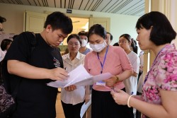 Xét tuyển đại học 2024: Nhiều trường công bố điểm chuẩn, học bạ 5-6 điểm/môn vẫn trúng tuyển