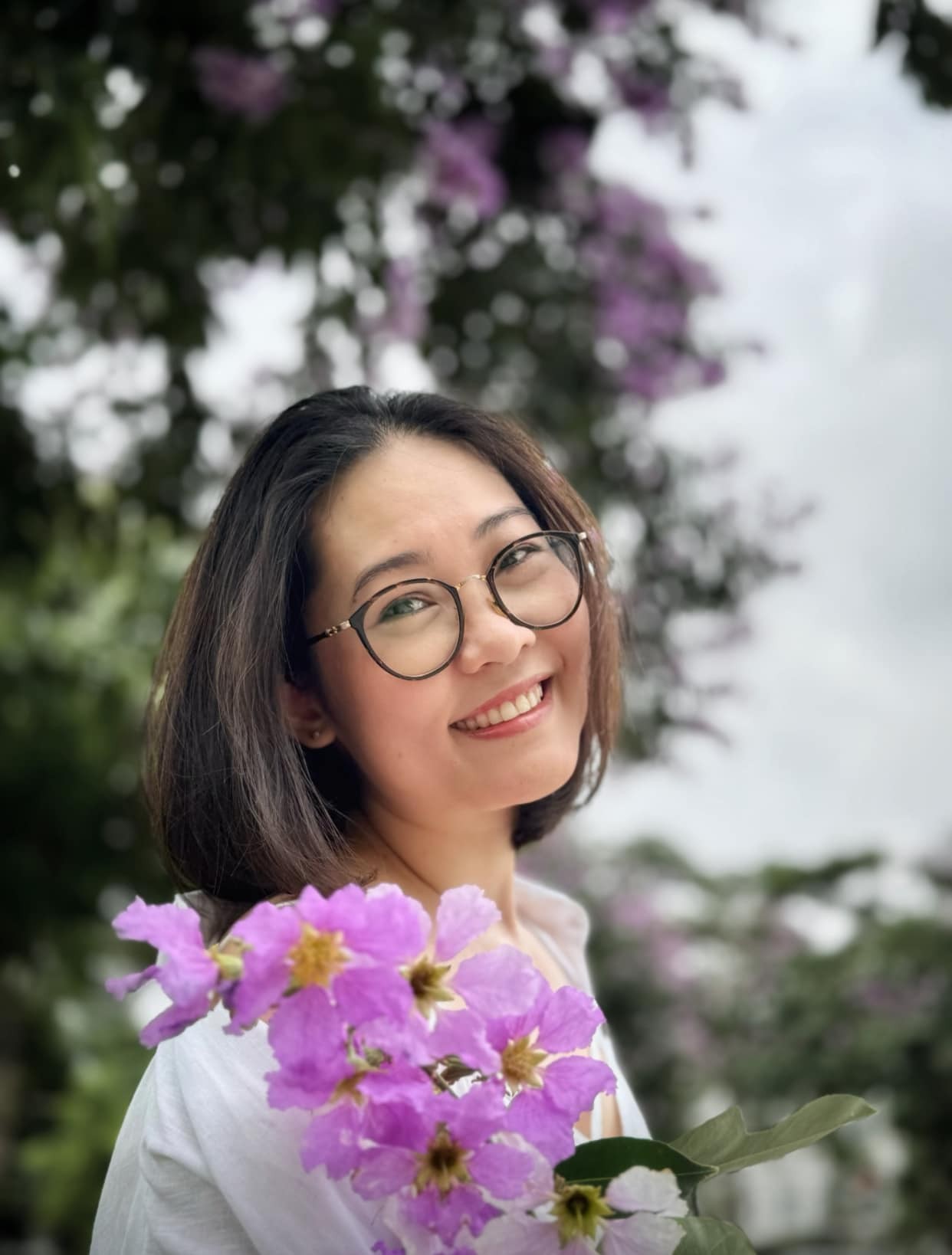 Hoa bằng lăng 'nhuộm' tím phố phường Hà Nội