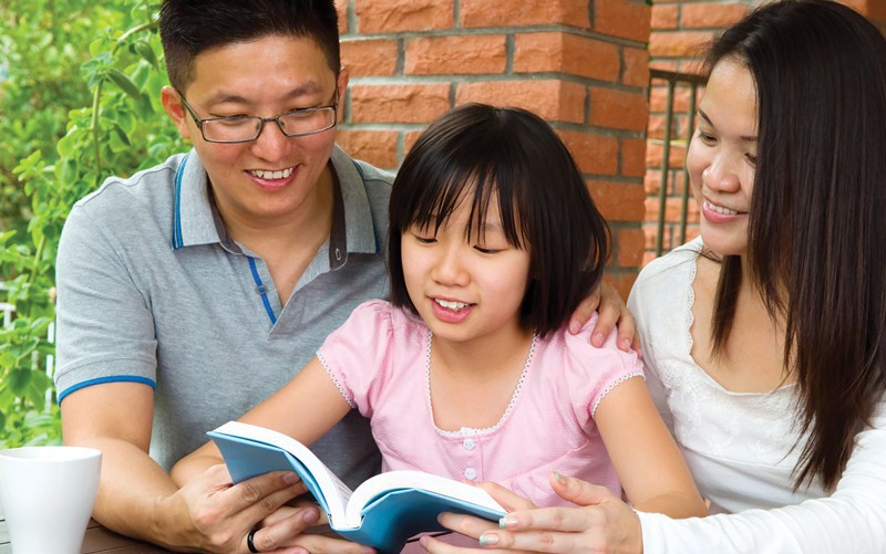 Giao tiếp là chìa khóa giúp các thành viên trong gia đình thấu hiểu nhau