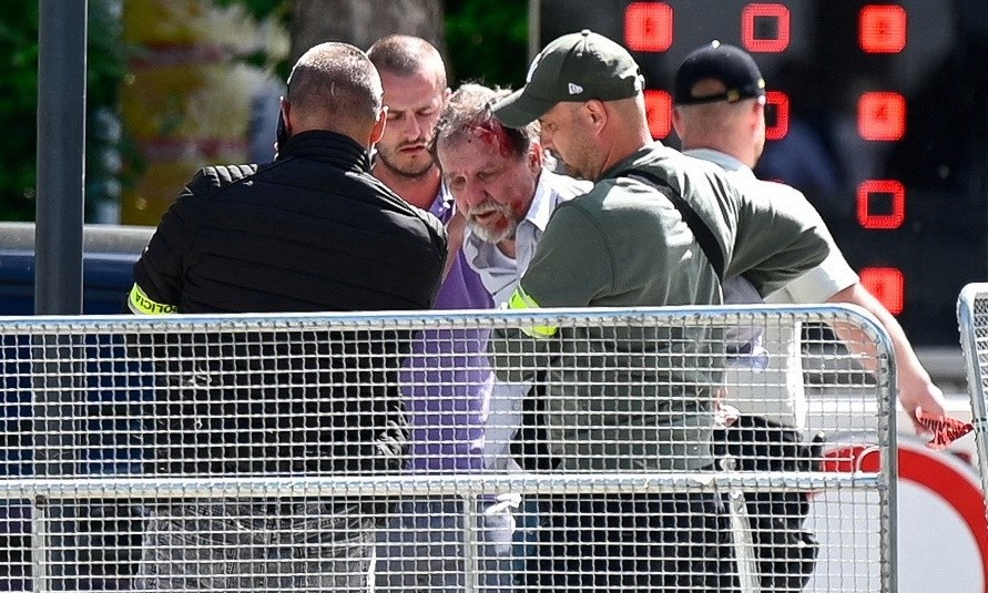 Vụ ám sát Thủ tướng Slovkia: Cộng đồng quốc tế phẫn nộ, tình hình sức khỏe ông Fico sau cuộc đại phẫu. (Nguồn: Reuters) Vụ ám sát Thủ tướng Slovkia: Cộng đồng quốc tế phẫn nộ, tình hình sức khỏe ông Fico sau cuộc đại phẫu. (Nguồn: Reuters)