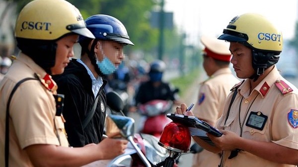 Mức phạt lỗi không có giấy phép lái xe hạng A1 mới nhất năm 2024