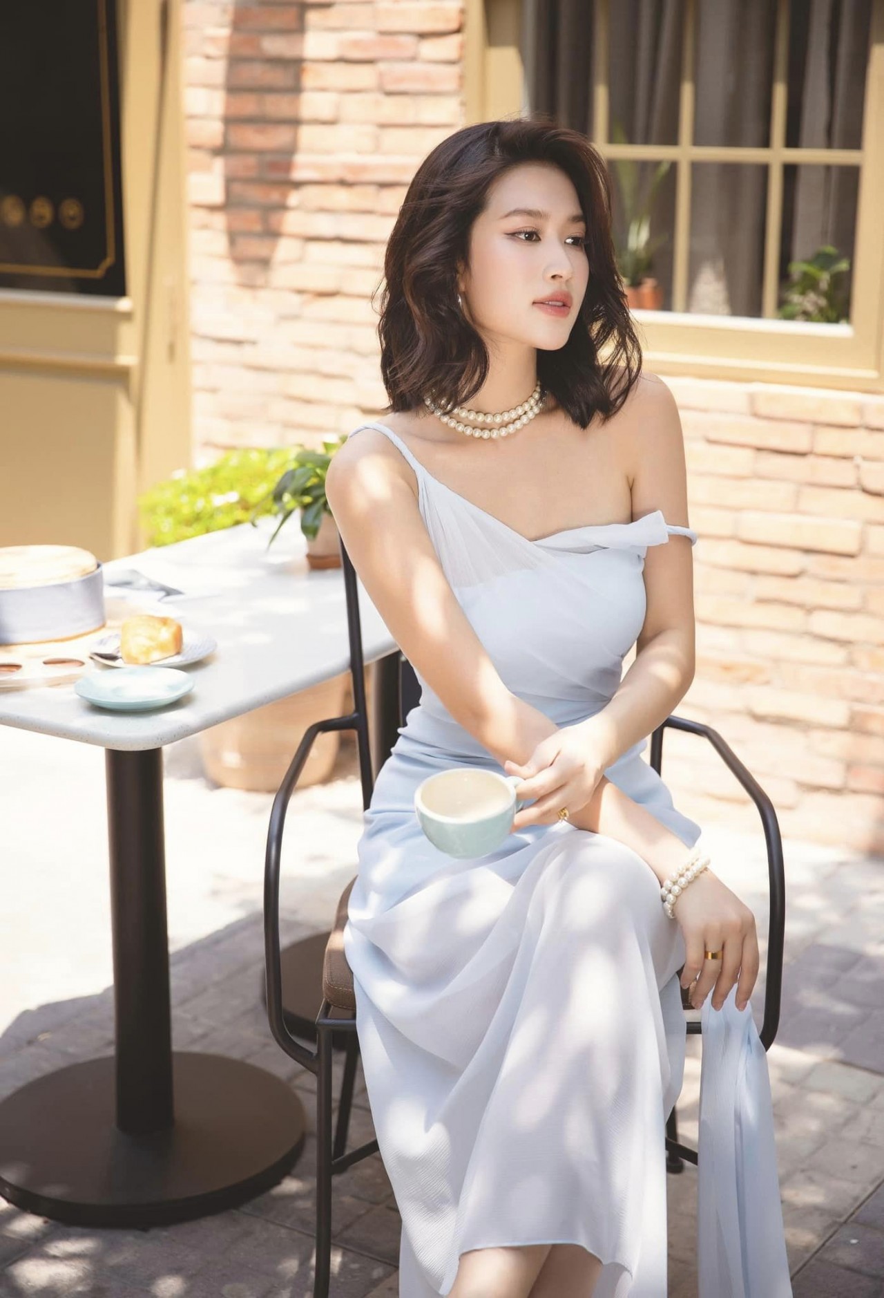 Hoa hậu Đoàn Thiên Ân: Hoa hậu Đoàn Thiên Ân: