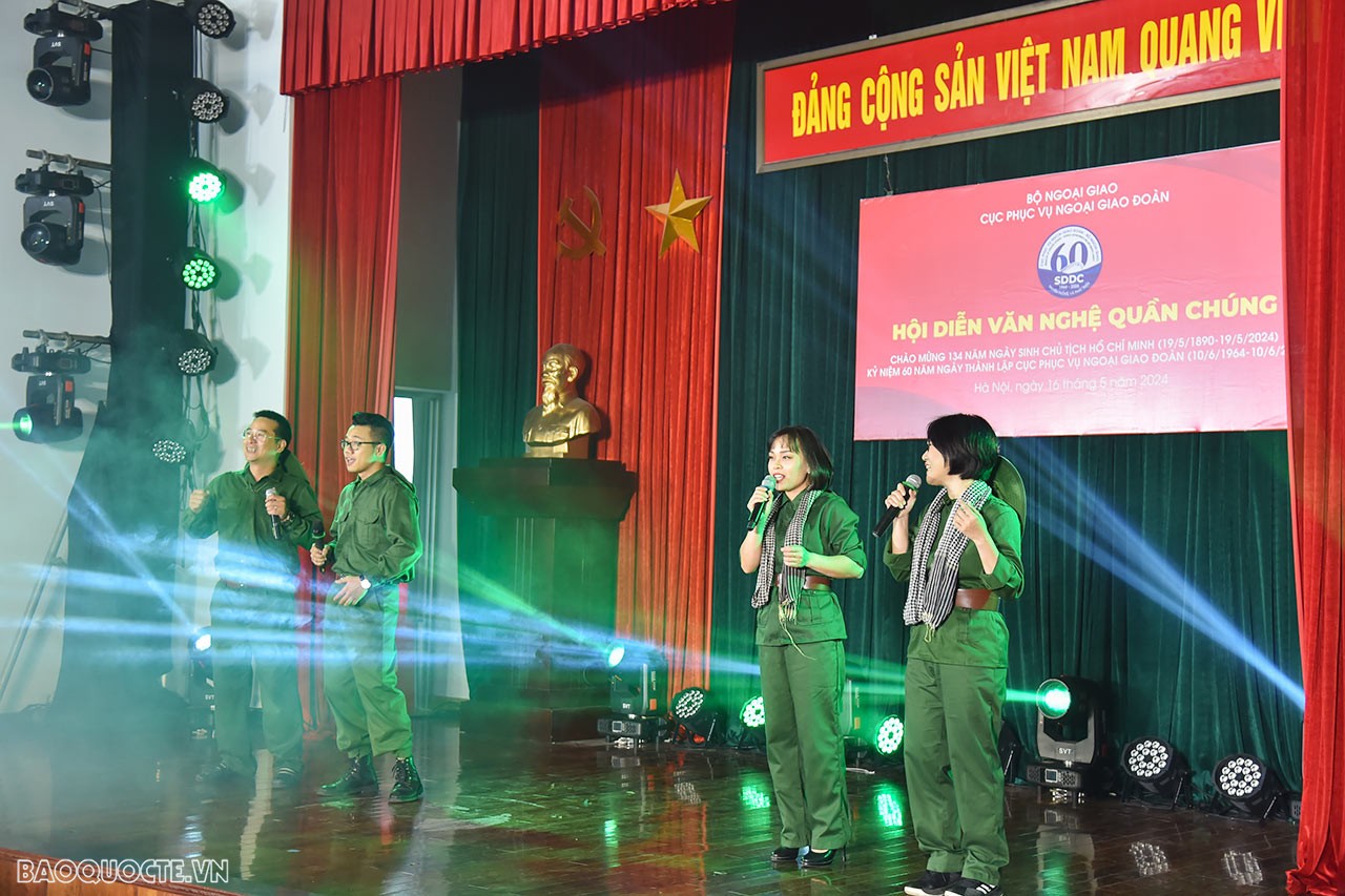 Tưng bừng Hội diễn văn nghệ quần chúng chào mừng kỷ niệm 60 năm Ngày thành lập Cục Phục vụ Ngoại giao đoàn