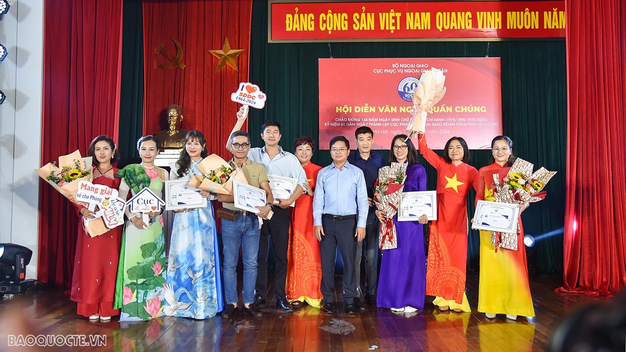 Tưng bừng Hội diễn văn nghệ quần chúng chào mừng kỷ niệm 60 năm Ngày thành lập Cục Phục vụ Ngoại giao đoàn