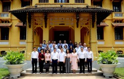 Công tác xây dựng và phát triển văn hóa, con người Việt Nam đáp ứng yêu cầu phát triển bền vững ở Bộ Ngoại giao