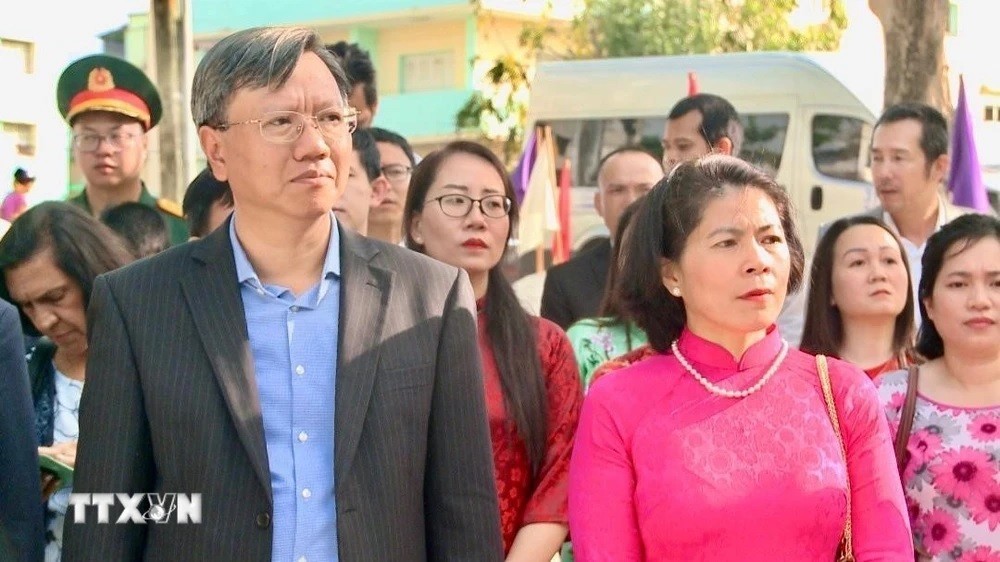 Kỷ niệm 134 năm sinh nhật Bác Hồ: Lễ đặt hoa tại công viên Chủ tịch Hồ Chí Minh ở thủ đô Havana, Cuba