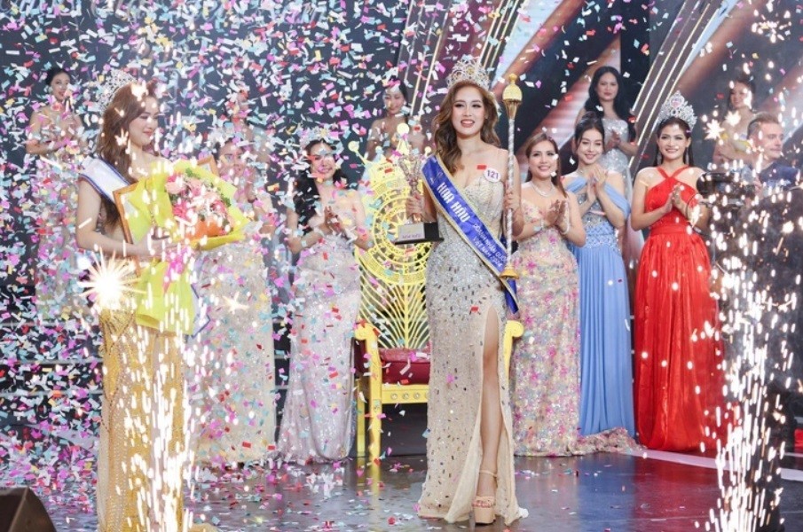 Nguyễn Thị Tuyết Hồng giành vương miện Hoa hậu Doanh nhân quốc gia Việt Nam 2024