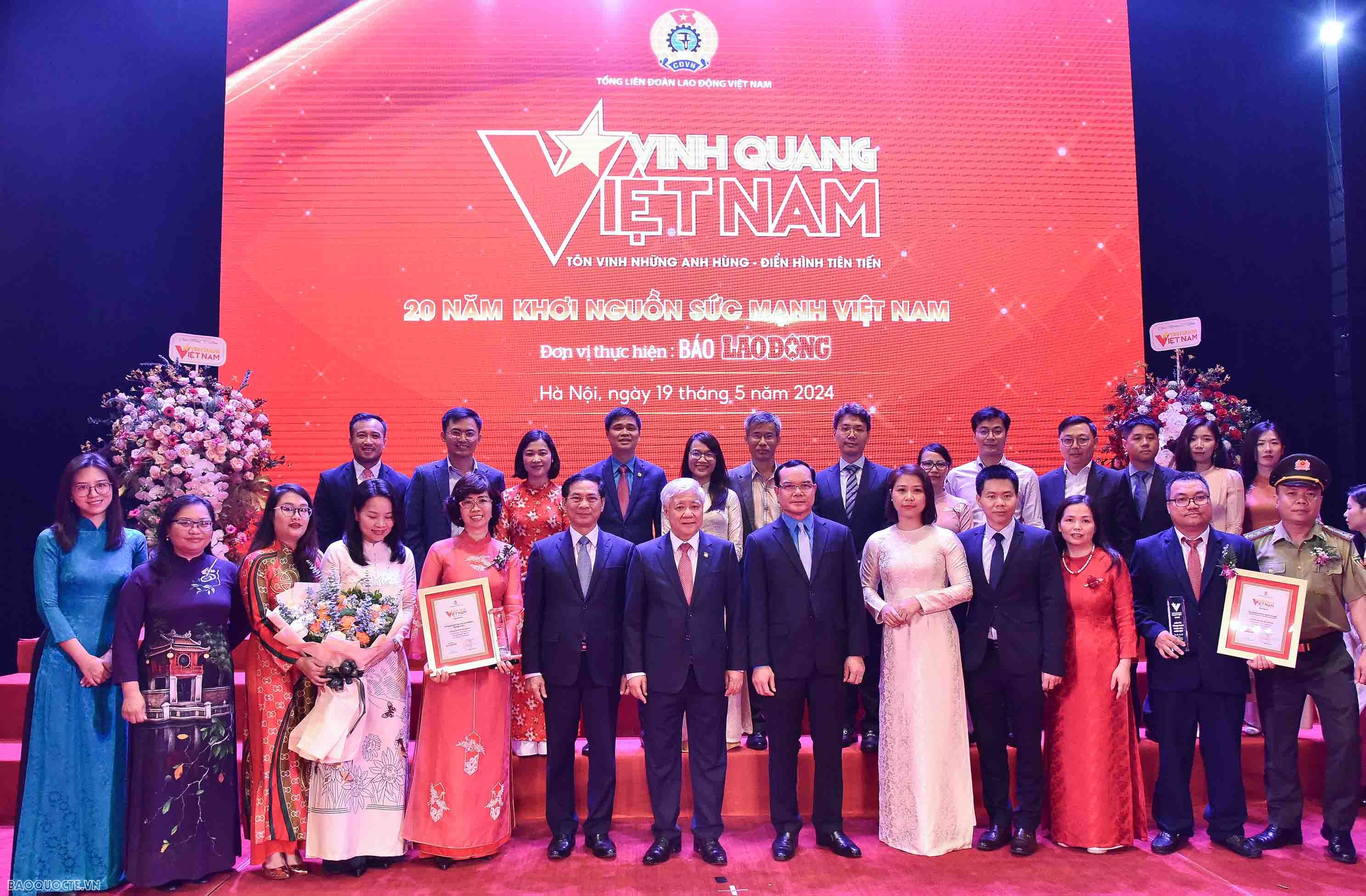 Phát huy ngọn cờ đầu trong công tác ngoại giao văn hoá của Việt Nam