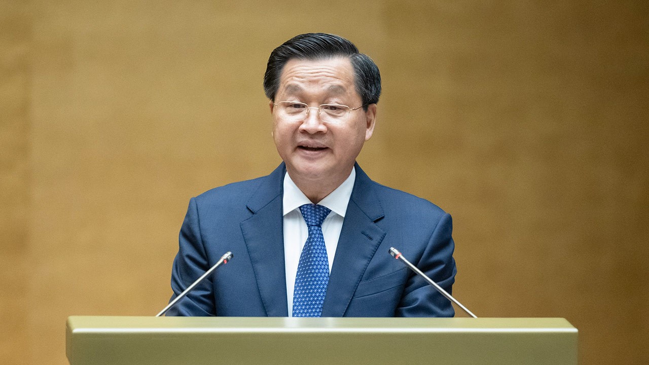 Việt Nam bước vào nhóm các nước trung bình cao, trọng tâm là hoàn thiện thể chế, chính sách, làm mới các động lực tăng trưởng Việt Nam bước vào nhóm các nước trung bình cao, trọng tâm là hoàn thiện thể chế, chính sách, làm mới các động lực tăng trưởng