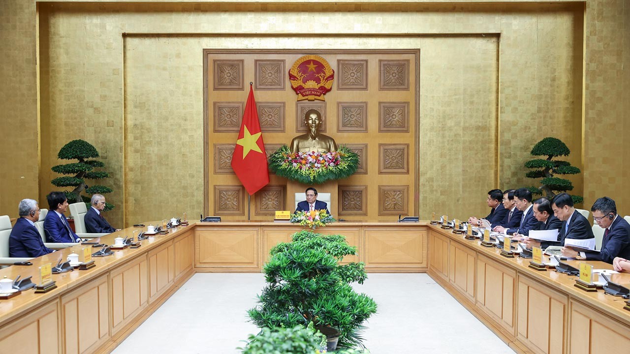 Thủ tướng Phạm Minh Chính tiếp người sáng lập tập đoàn công nghệ thông tin hàng đầu Ấn Độ