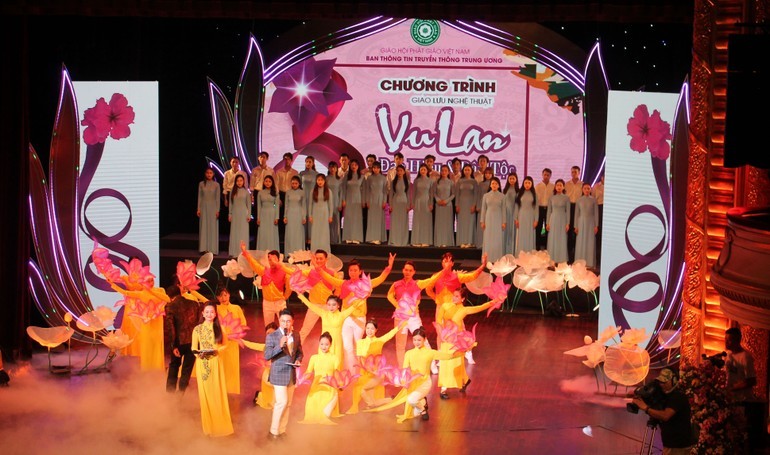 Tôn vinh tinh thần hiếu đạo và truyền thống văn hóa nhân văn trong xã hội Tôn vinh tinh thần hiếu đạo và truyền thống văn hóa nhân văn trong xã hội