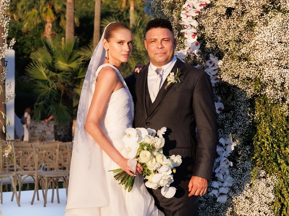 Huyền thoại bóng đá Ronaldo và vợ siêu mẫu dự Liên hoan phim Cannes 2024