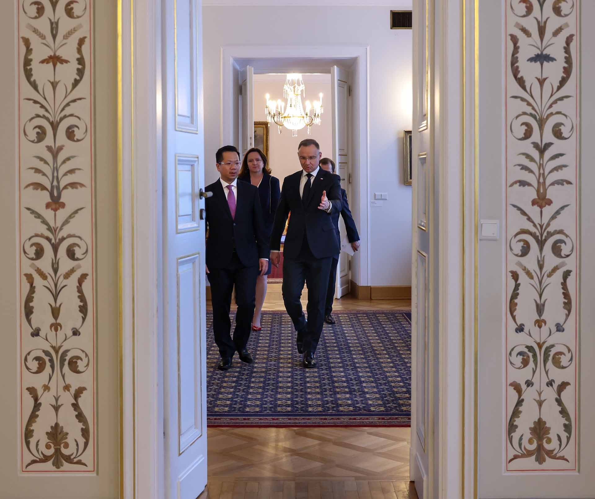 Đại sứ Hà Hoàng Hải trình Thư ủy nhiệm lên Tổng thống Ba Lan Andrzej Duda