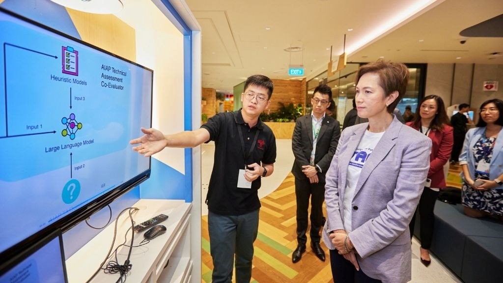 tim loi giai cho bai toan quan tri ai o dong nam a mot cach cong bang va ben vung