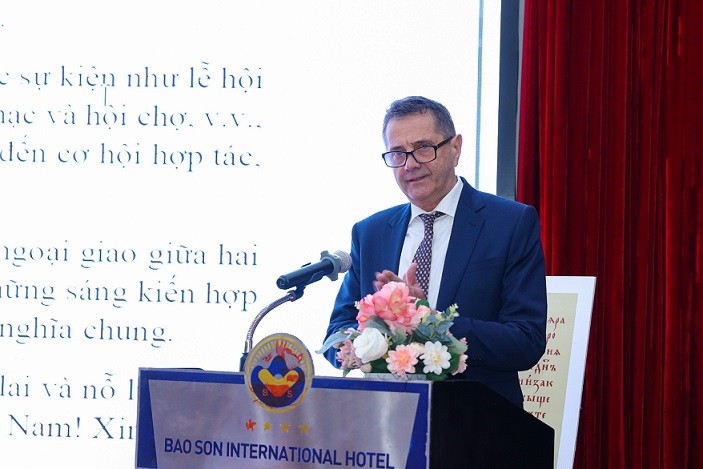 Lan toả chữ viết, giáo dục và văn hóa Bulgaria tại Việt Nam Lan toả chữ viết, giáo dục và văn hóa Bulgaria tại Việt Nam