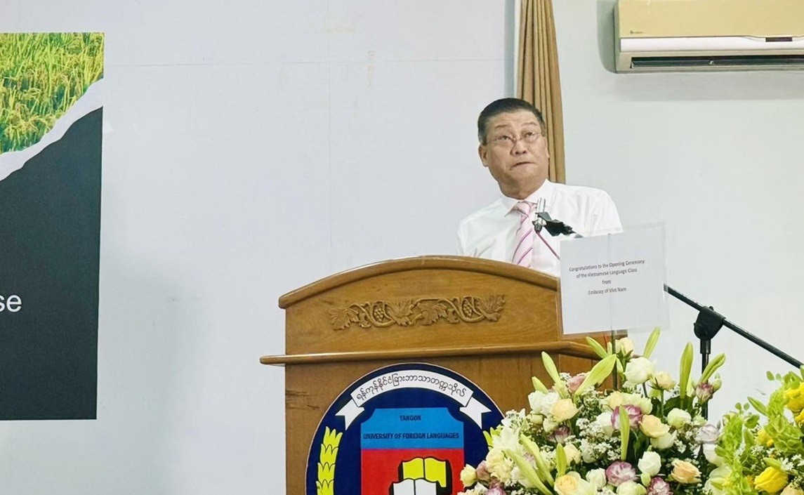 Khai giảng lớp tiếng Việt đầu tiên tại Myanmar Khai giảng lớp tiếng Việt đầu tiên tại Myanmar