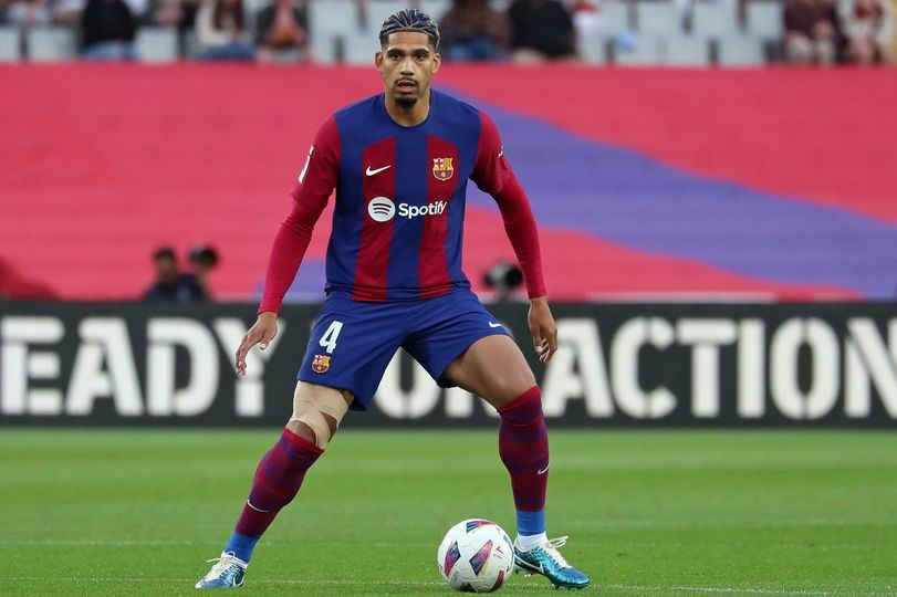 MUc chấp nhận chi khoản tiền khủng để 'mua' Araujo