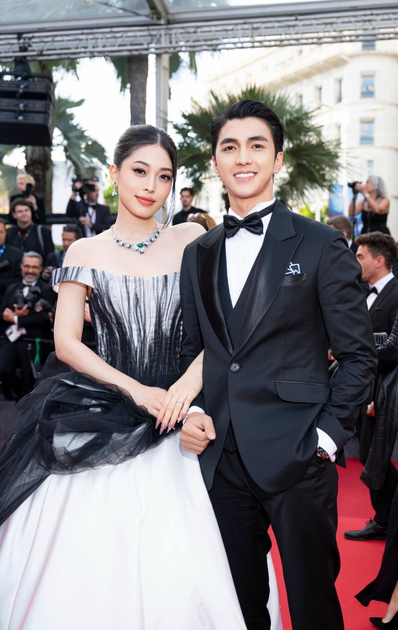 Á hậu Phương Nga sánh bước bên ông xã tại LHP Cannes 2024
