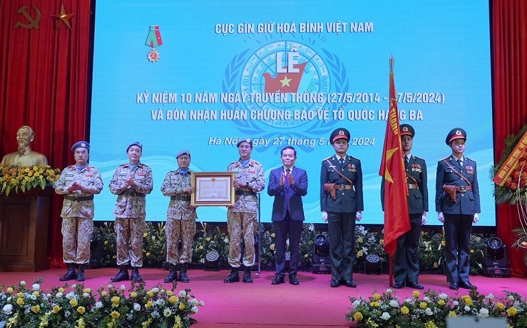 Truyền thống vẻ vang của lực lượng gìn giữ hòa bình Việt Nam Truyền thống vẻ vang của lực lượng gìn giữ hòa bình Việt Nam