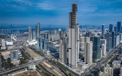 Tầng lớp trung lưu Trung Quốc vẫn lo lắng về chi tiêu, đặc biệt thờ ơ với bất động sản