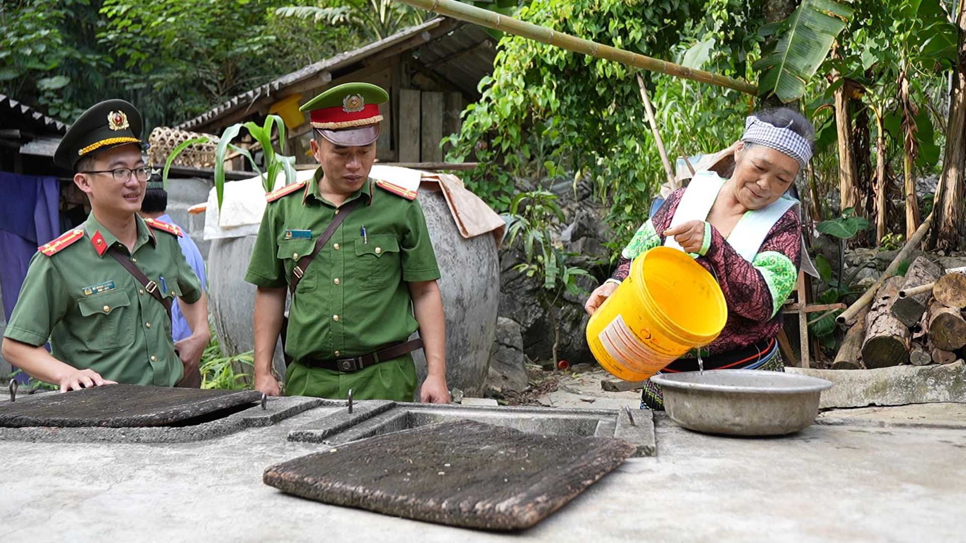 Bài 2: Khi ‘cơn bão’ đi qua