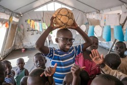 Điểm tin thế giới sáng 30/5: Hàn-Mỹ tập trận bắn đạn thật, EU thành lập Văn phòng AI, CHDC Congo bổ nhiệm Chính phủ mới