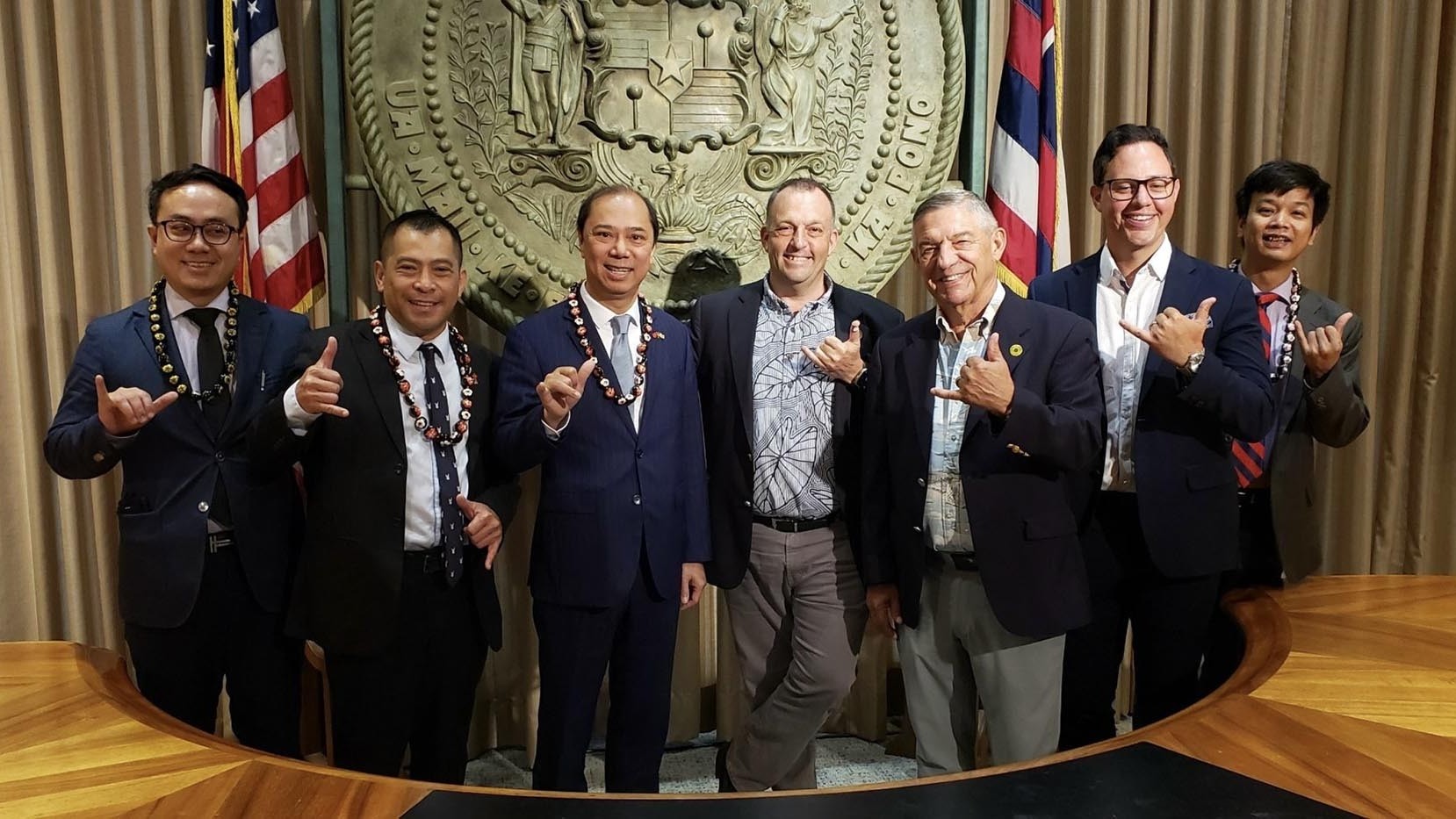 dai su nguyen quoc dung tham lam viec tai bang hawaii hoa ky