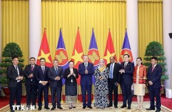 President To Lam hosts ASEAN, Timor Leste diplomats