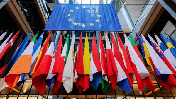 Điểm tin thế giới sáng 30/12: Indonesia lần đầu vượt Mỹ ở một điều, quân đội Venezuela tinh thần chiến đấu lên cao, Hàn Quốc cảnh báo bất ổn an ninh