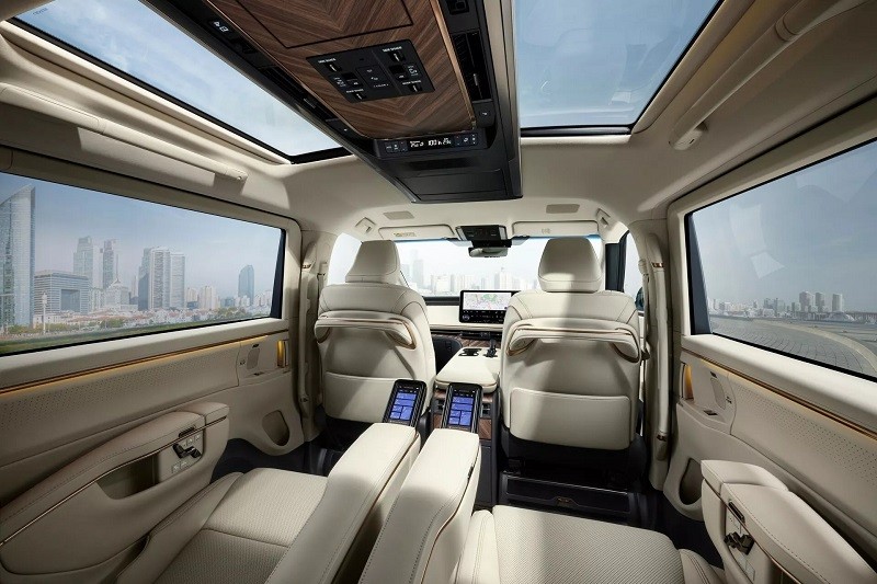 Cận cảnh Lexus LM500h L 2024 bản 6 chỗ ngồi vừa ra mắt, giá khoảng 2,43 tỷ đồng Cận cảnh Lexus LM500h L 2024 bản 6 chỗ ngồi vừa ra mắt, giá khoảng 2,43 tỷ đồng