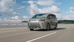 Cận cảnh Lexus LM500h L 2024 bản 6 chỗ ngồi vừa ra mắt, giá khoảng 2,43 tỷ đồng