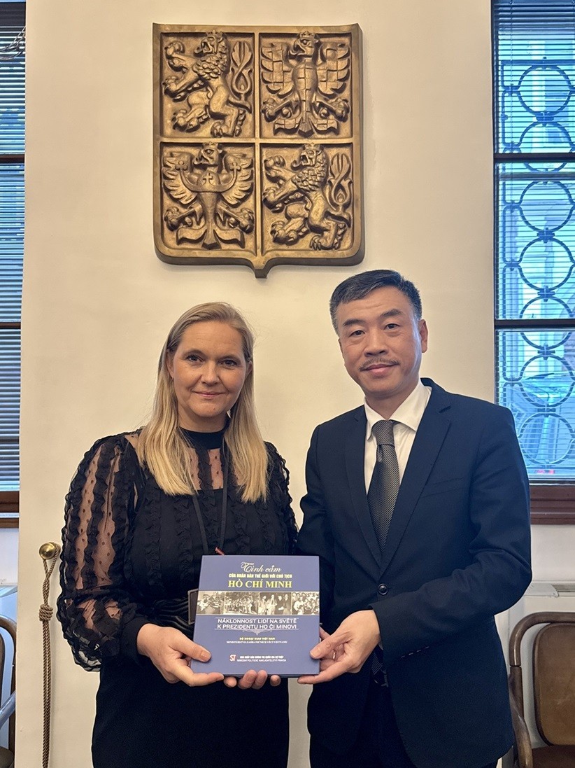 Chủ tịch Nhóm Nghị sĩ hữu nghị Czech-Việt: Quan hệ nghị viên hai nước phát triển tích cực