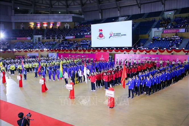 Các quốc gia tham dự Đại hội diễu hành tại Lễ khai mạc. Ảnh: Trần Lê Lâm – TTXVN