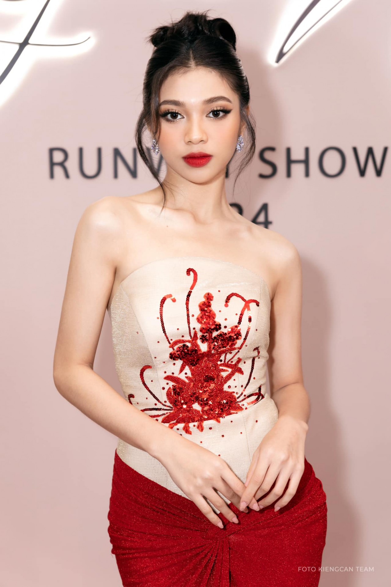 Á hậu Huỳnh Minh Kiên