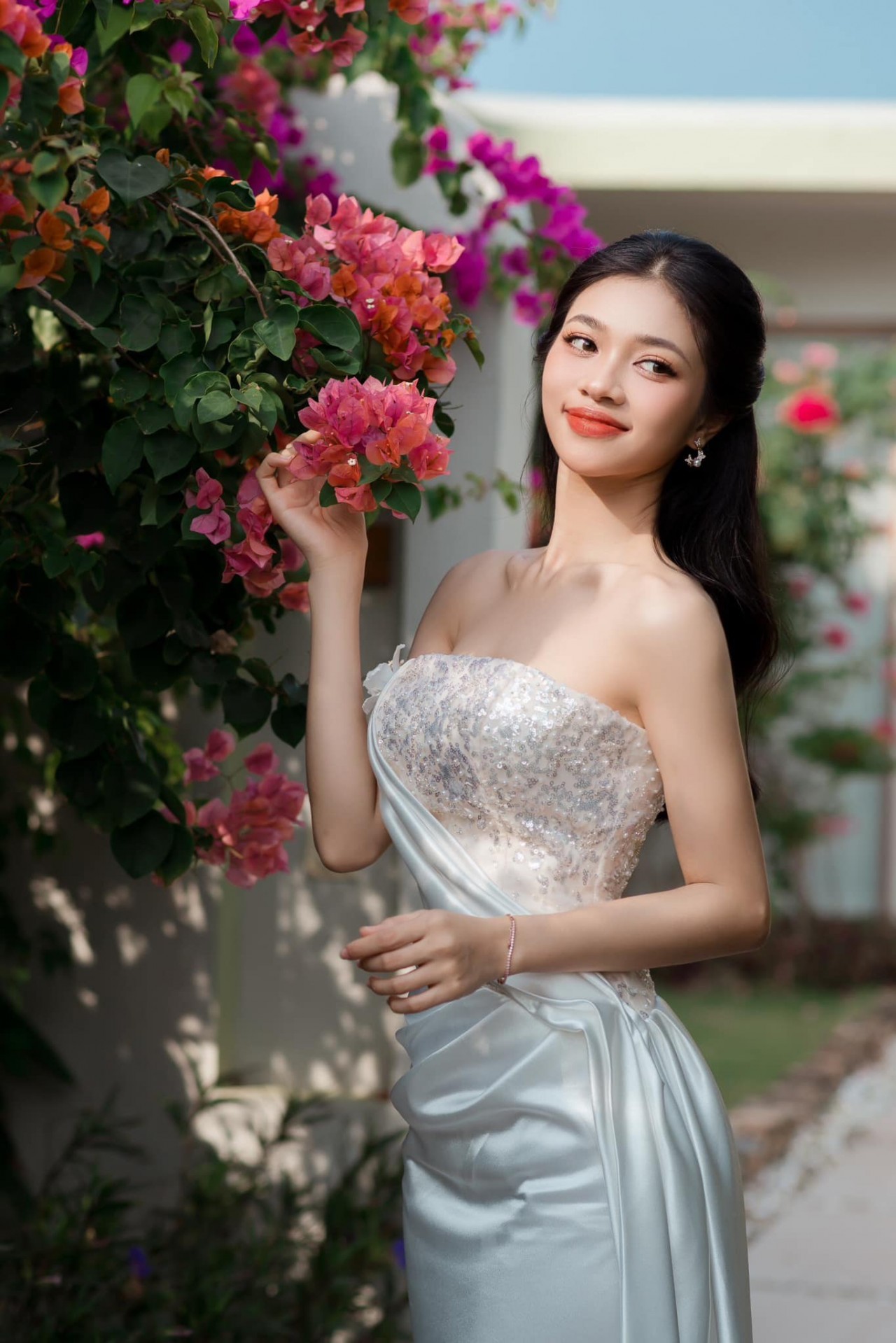 Á hậu Huỳnh Minh Kiên