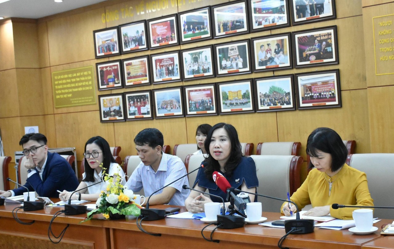 Phạm Quang Linh và nhóm đã truyền cảm hứng cho thanh niên trong người nước Phạm Quang Linh và nhóm đã truyền cảm hứng cho thanh niên trong người nước