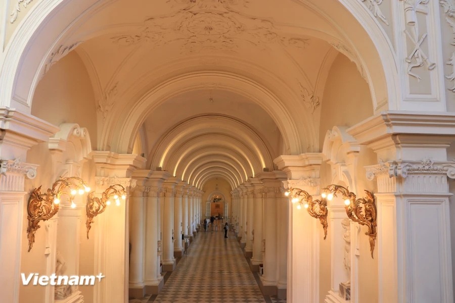 Cung điện Mùa Đông: Công trình xa hoa bậc nhất của nước Nga Cung điện Mùa Đông: Công trình xa hoa bậc nhất của nước Nga