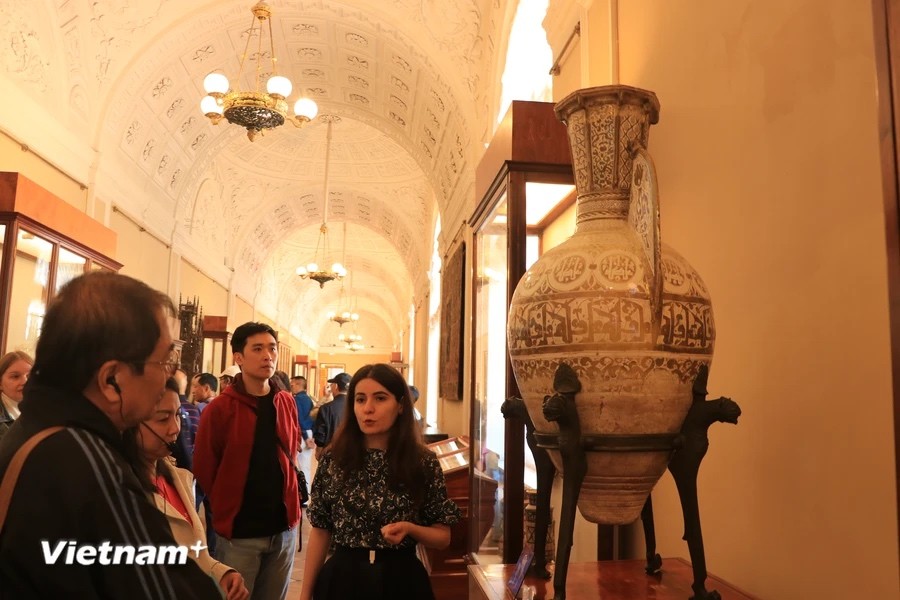 Cung điện Mùa Đông: Công trình xa hoa bậc nhất của nước Nga Cung điện Mùa Đông: Công trình xa hoa bậc nhất của nước Nga