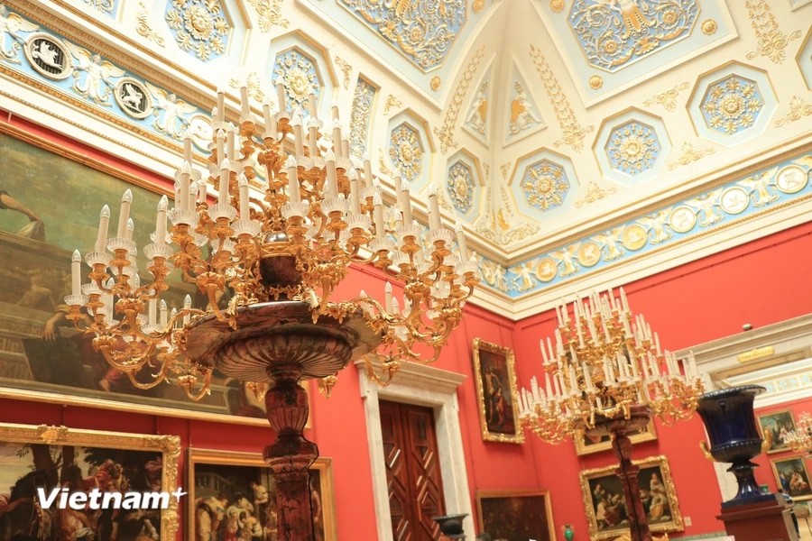 Cung điện Mùa Đông: Công trình xa hoa bậc nhất của nước Nga Cung điện Mùa Đông: Công trình xa hoa bậc nhất của nước Nga