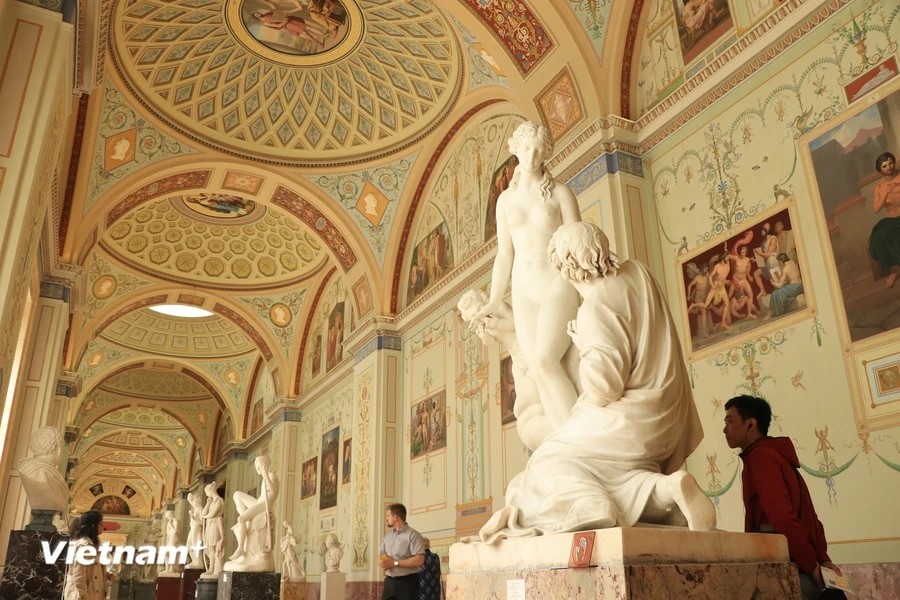 Cung điện Mùa Đông: Công trình xa hoa bậc nhất của nước Nga Cung điện Mùa Đông: Công trình xa hoa bậc nhất của nước Nga