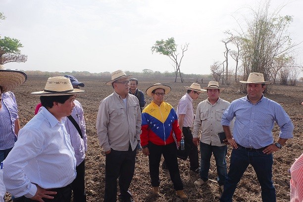 Đại sứ Vũ Trung Mỹ