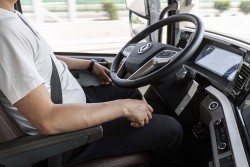 Trường đại học Nhật Bản lần đầu tiên giới thiệu chuyên ngành về xe tự hành