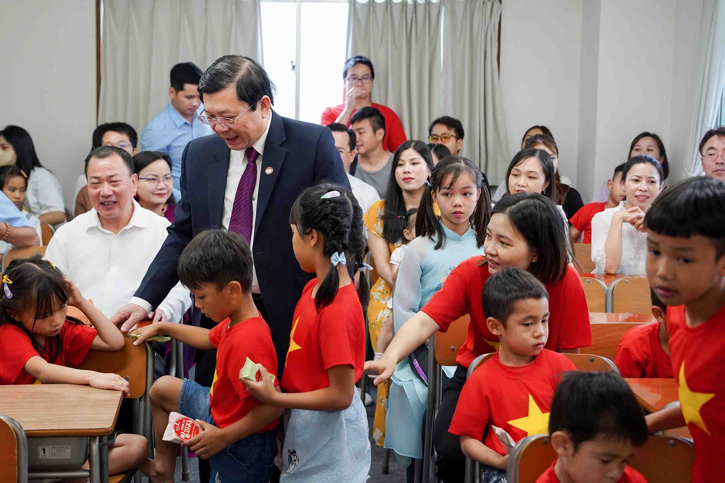 Đoàn công tác Uỷ ban Trung ương Mặt trận Tổ quốc Việt Nam làm việc tại Fukuoka, Nhật Bản