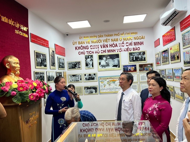 Khánh thành giai đoạn 1 công trình ‘Không gian văn hóa Hồ Chí Minh - Điểm hẹn kiều bào’