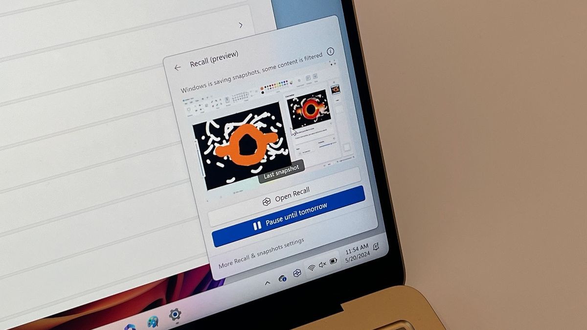 Microsoft sẽ tắt tính năng Recall ở chế độ mặc định. Ảnh: TechRadar